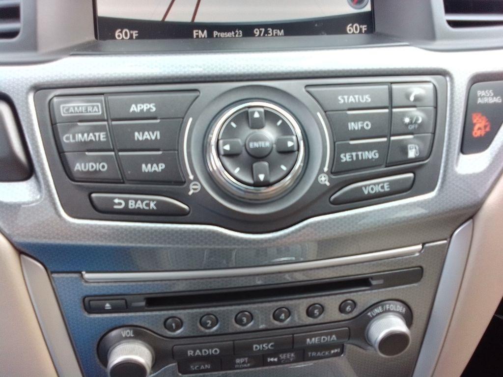 Nissan Pathfinder SL 2WD 2019