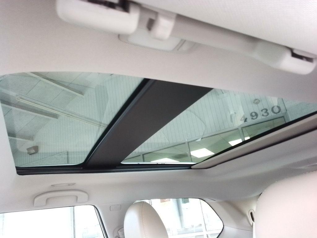 Nissan Pathfinder SL 2WD 2019