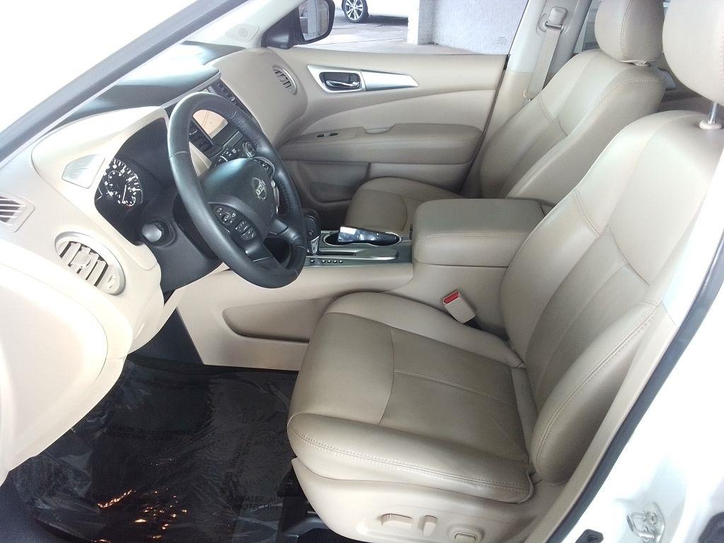 Nissan Pathfinder SL 2WD 2019