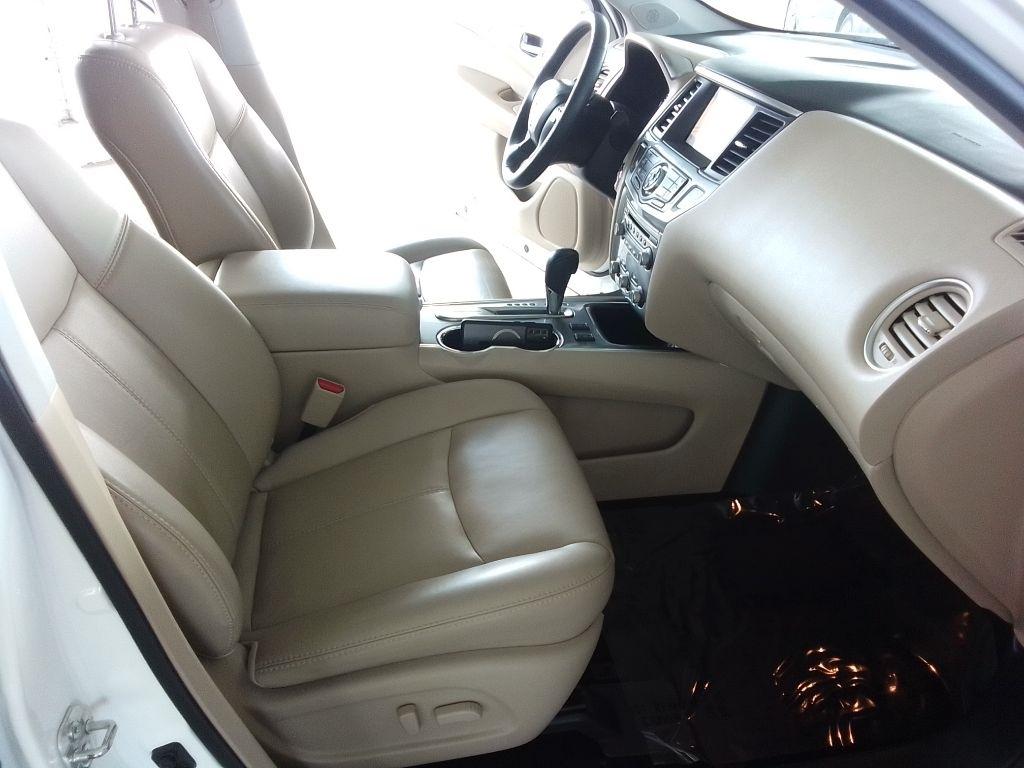 Nissan Pathfinder SL 2WD 2019