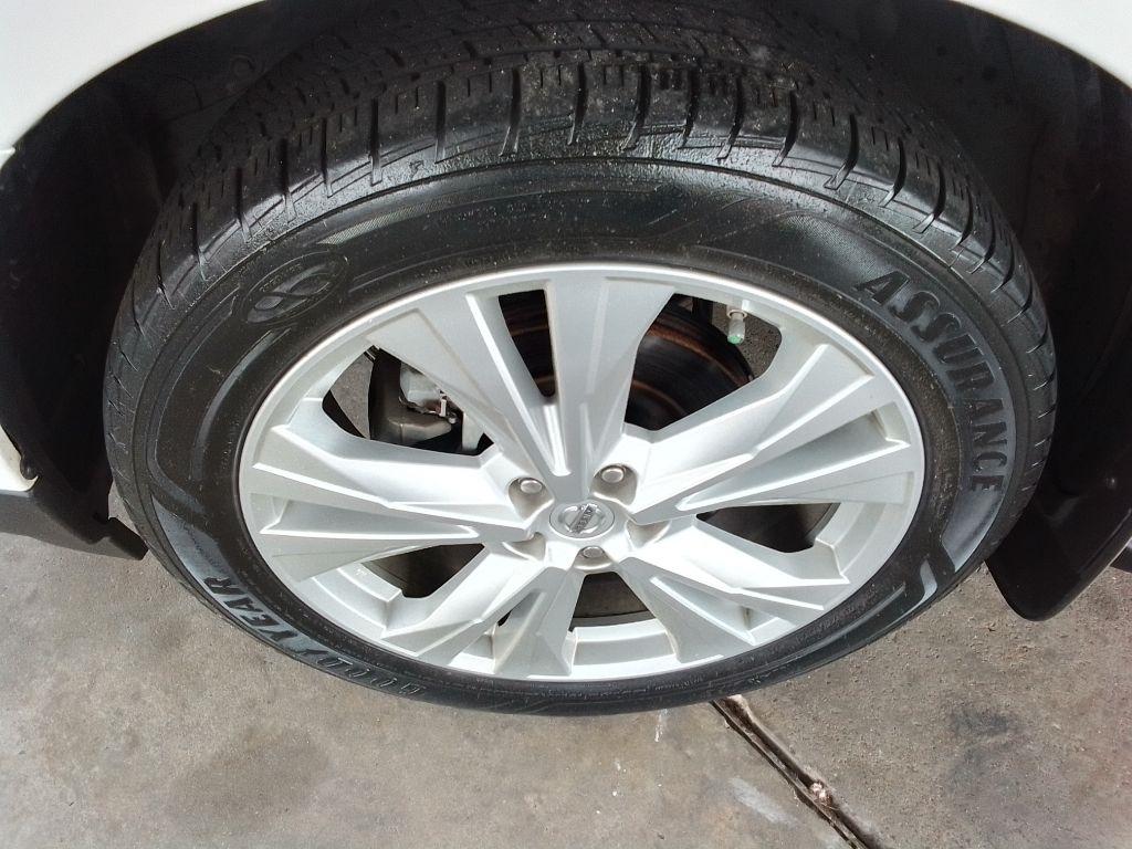 Nissan Pathfinder SL 2WD 2019