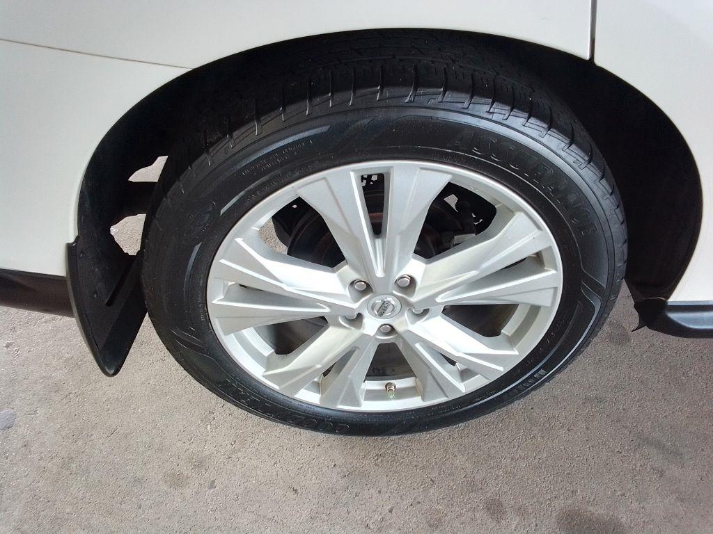 Nissan Pathfinder SL 2WD 2019