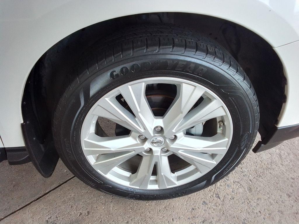 Nissan Pathfinder SL 2WD 2019