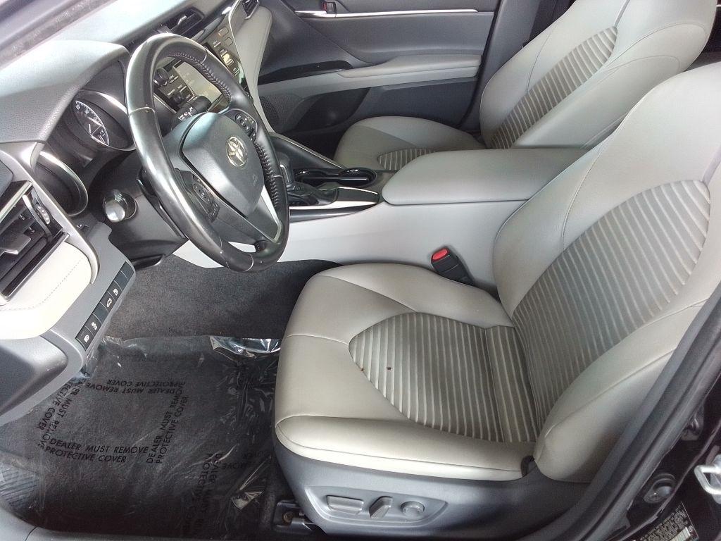 Toyota Camry SE 2018