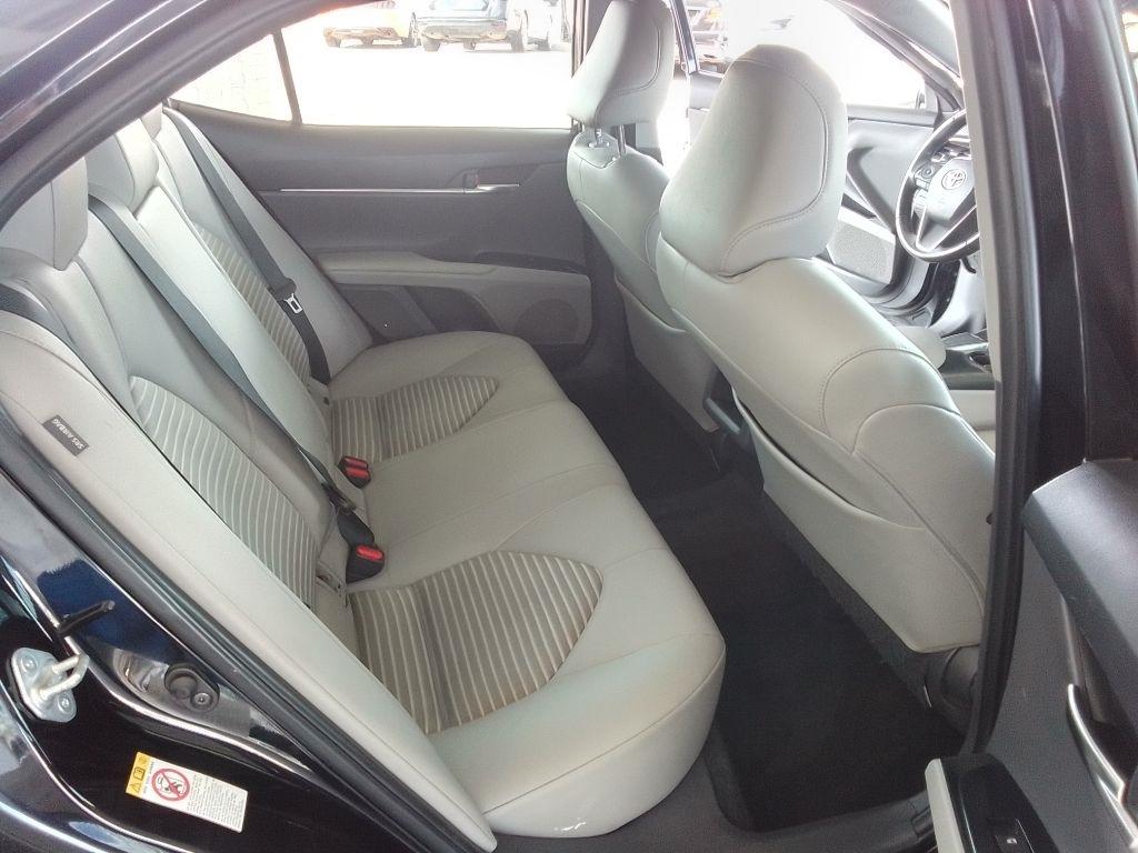 Toyota Camry SE 2018