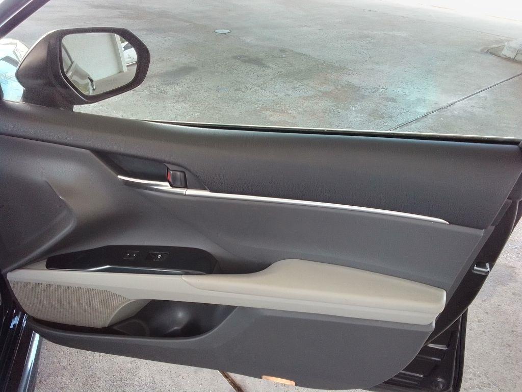 Toyota Camry SE 2018