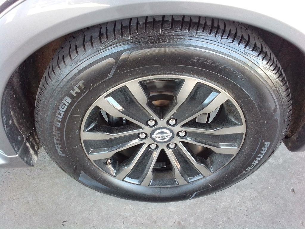 Nissan Armada SV 2WD 2017