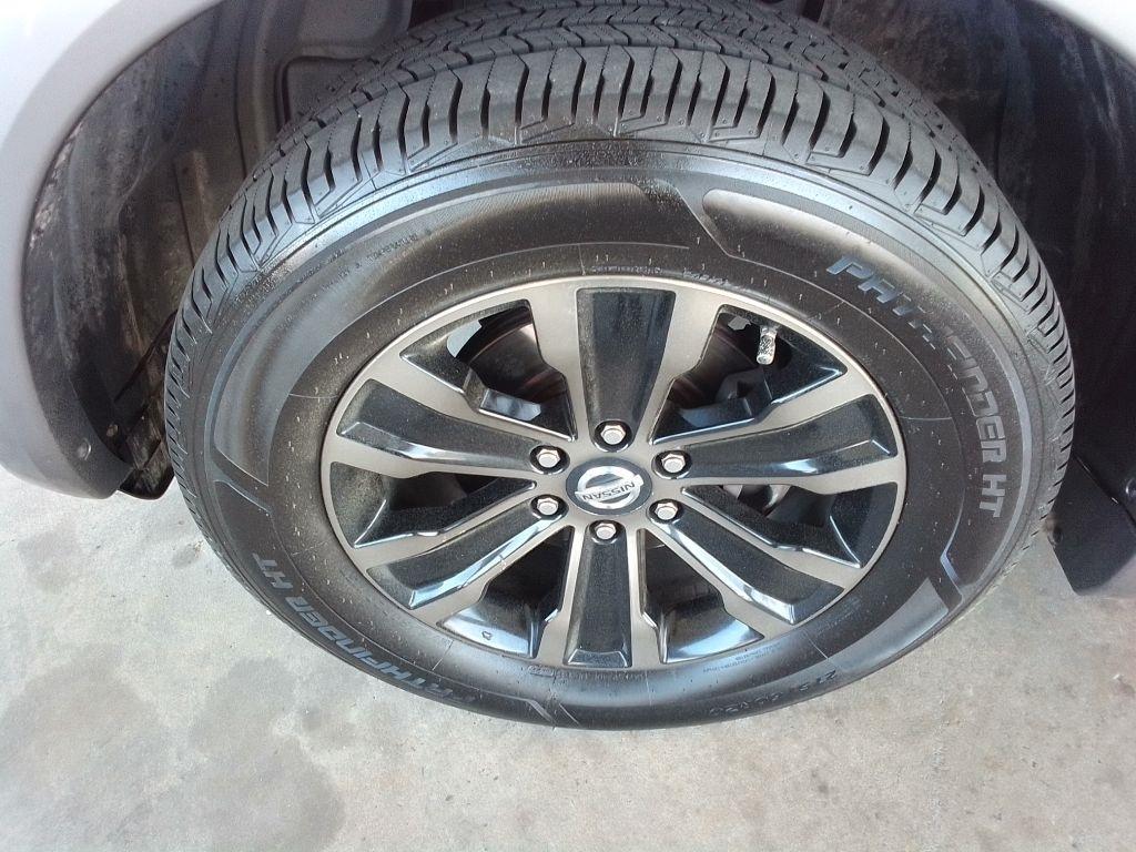 Nissan Armada SV 2WD 2017