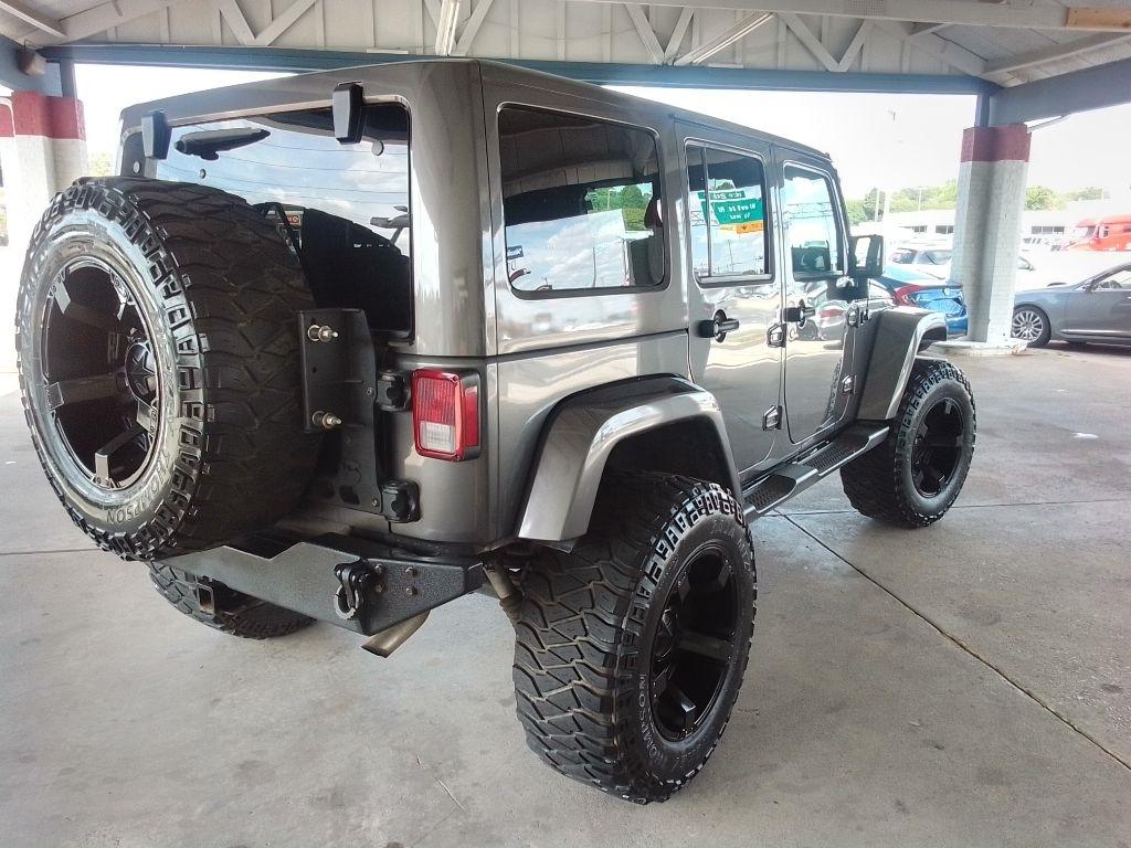 Jeep Wrangler Unlimited Sahara 4WD 2016