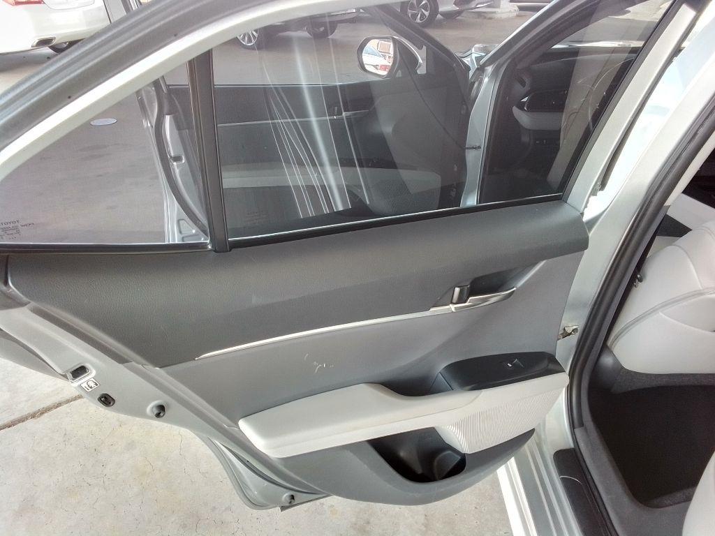 Toyota Camry SE 2019