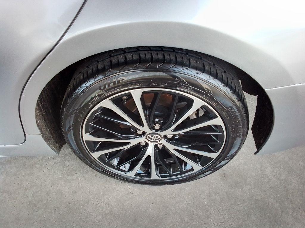 Toyota Camry SE 2019