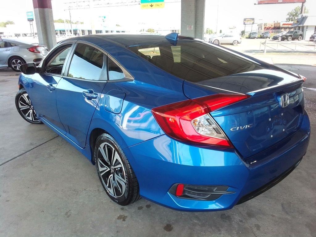 Honda Civic EX-T Sedan CVT 2016