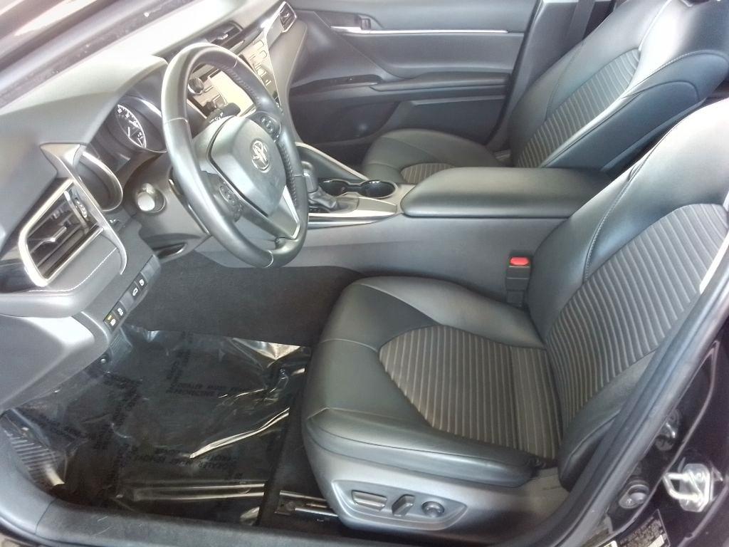 Toyota Camry SE 2018