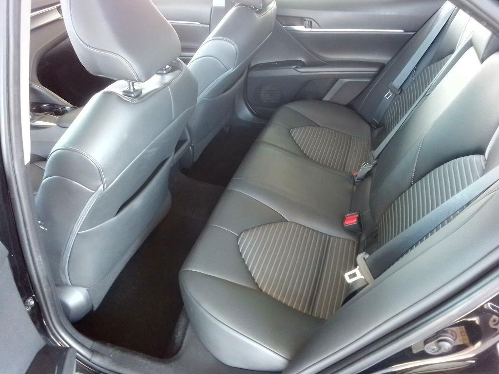 Toyota Camry SE 2018