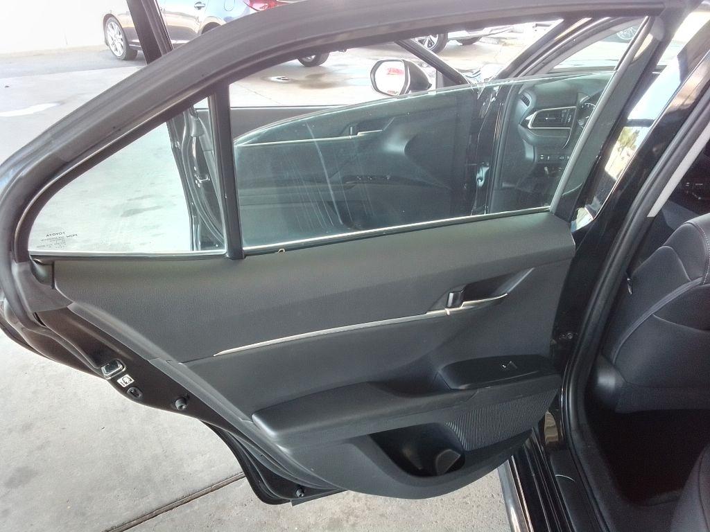 Toyota Camry SE 2018