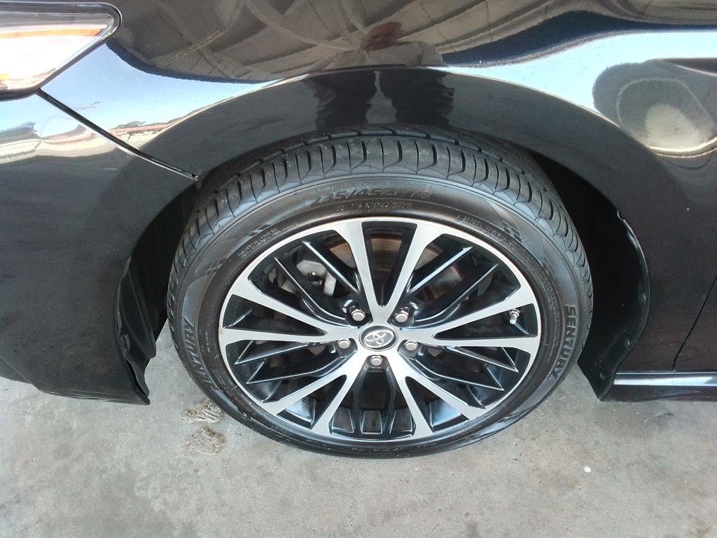 Toyota Camry SE 2018