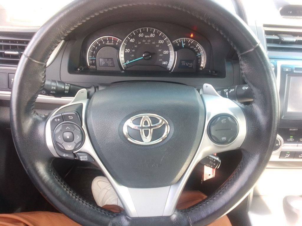 Toyota Camry SE 2014