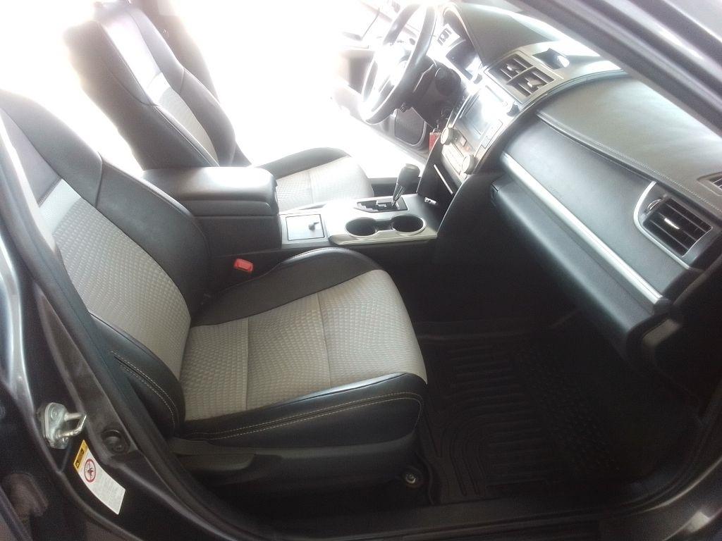 Toyota Camry SE 2014