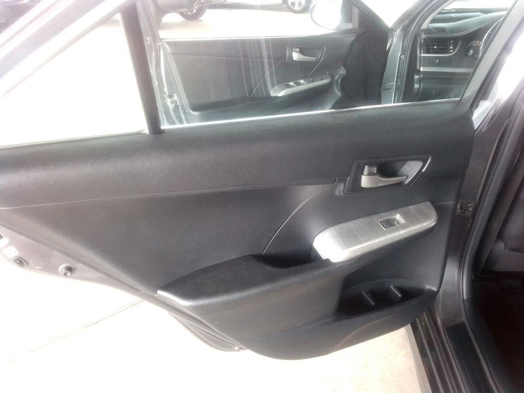 Toyota Camry SE 2014