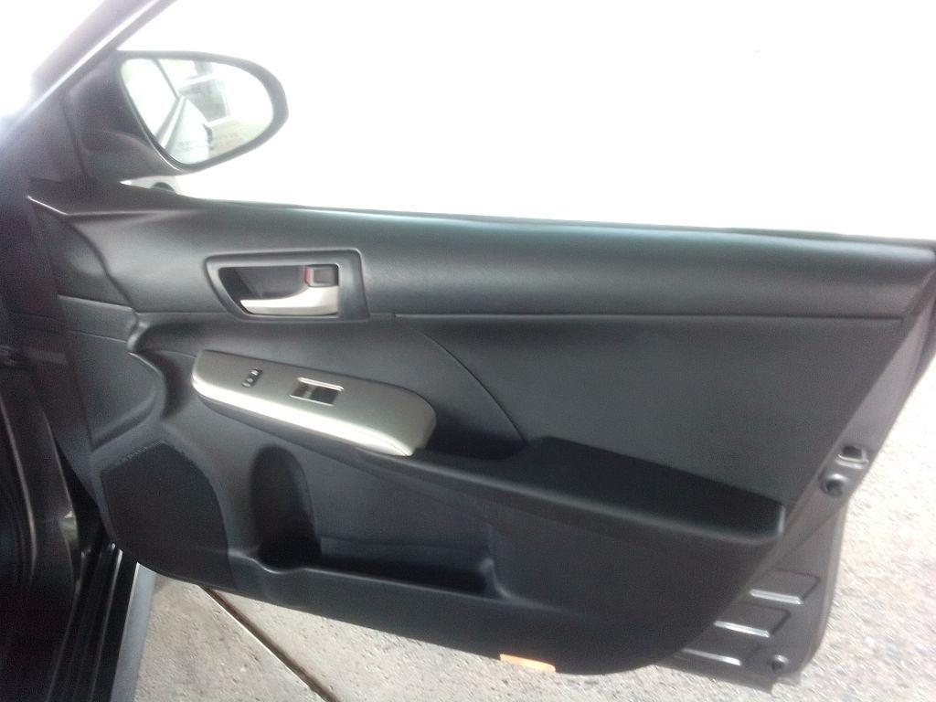 Toyota Camry SE 2014