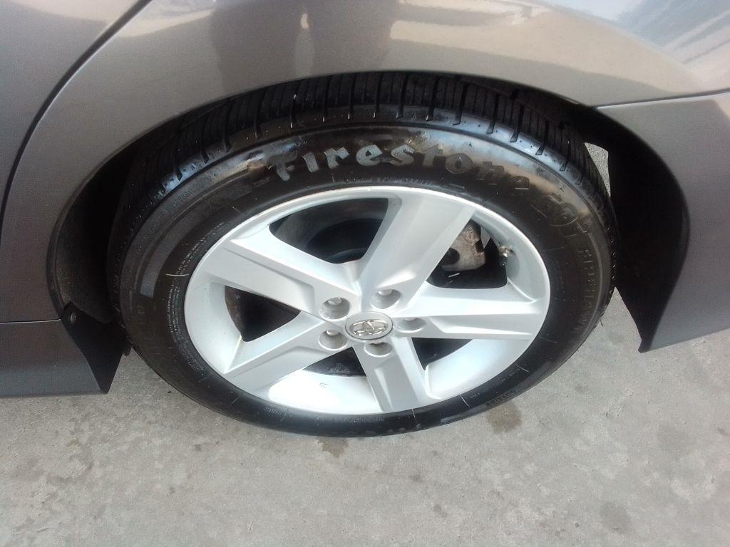 Toyota Camry SE 2014