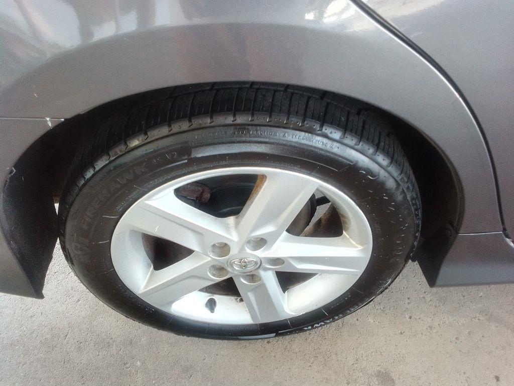 Toyota Camry SE 2014