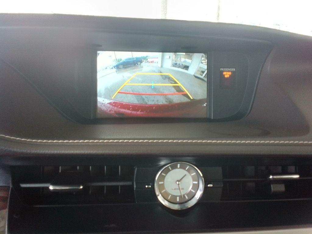 Lexus ES 350 Sedan 2016