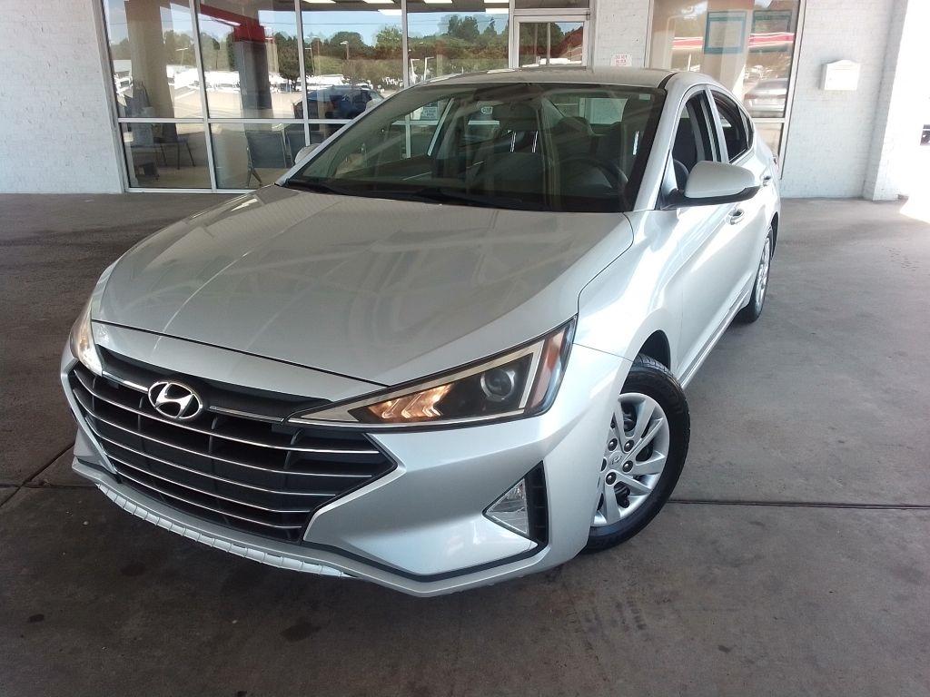 Hyundai Elantra SE 6M 2019