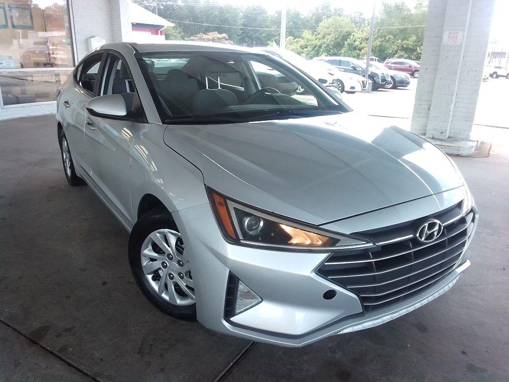 Hyundai Elantra SE 6M 2019