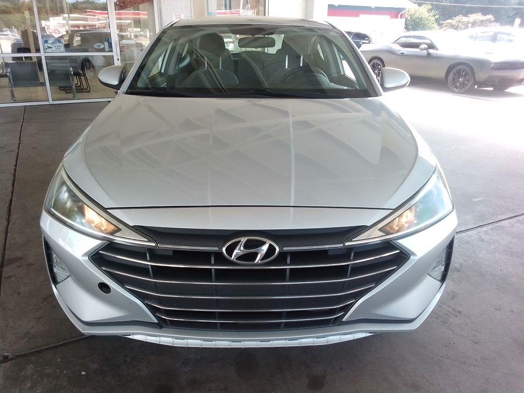 Hyundai Elantra SE 6M 2019