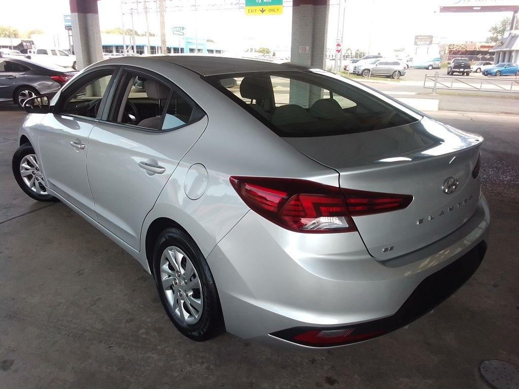Hyundai Elantra SE 6M 2019