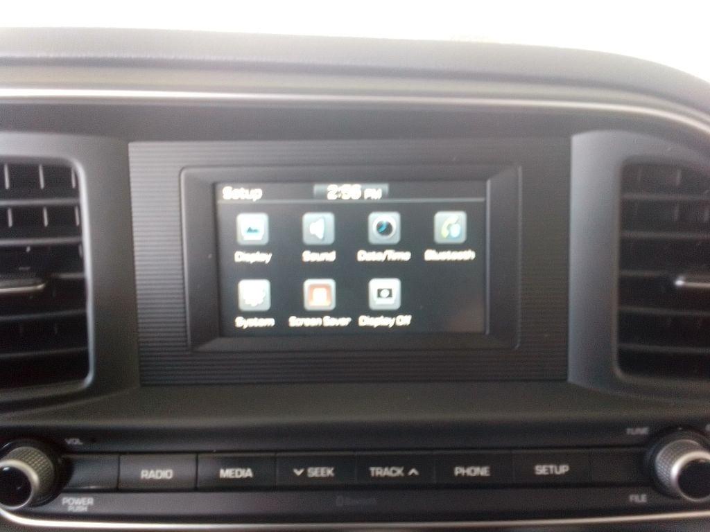 Hyundai Elantra SE 6M 2019