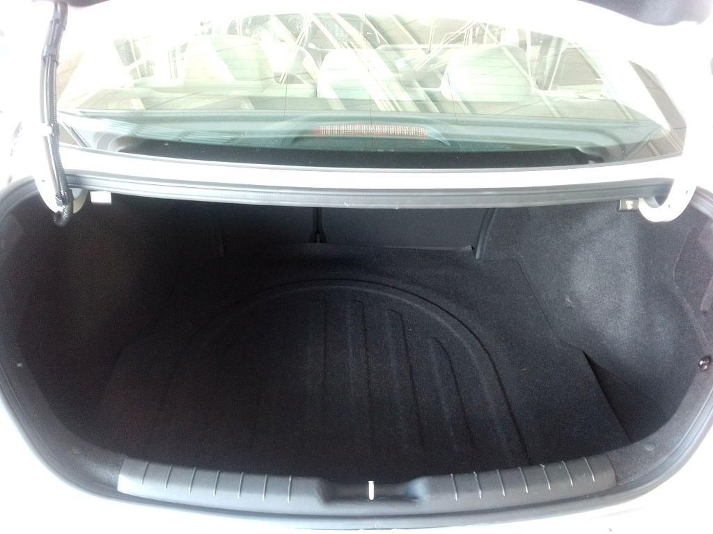 Hyundai Elantra SE 6M 2019