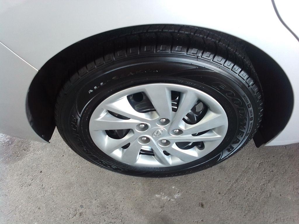 Hyundai Elantra SE 6M 2019