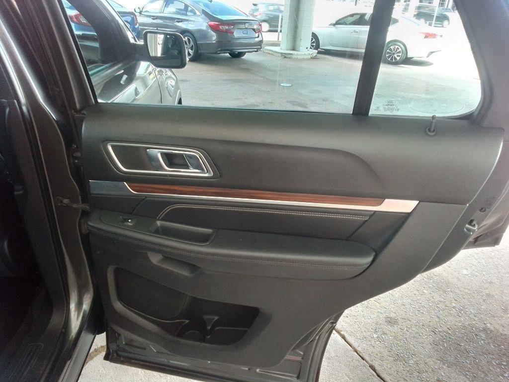Ford Explorer Limited 4WD 2018