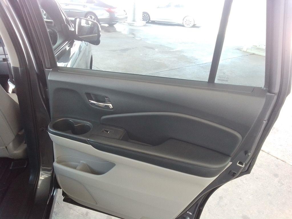 Honda Pilot EX-L w/Navigation AWD 2017