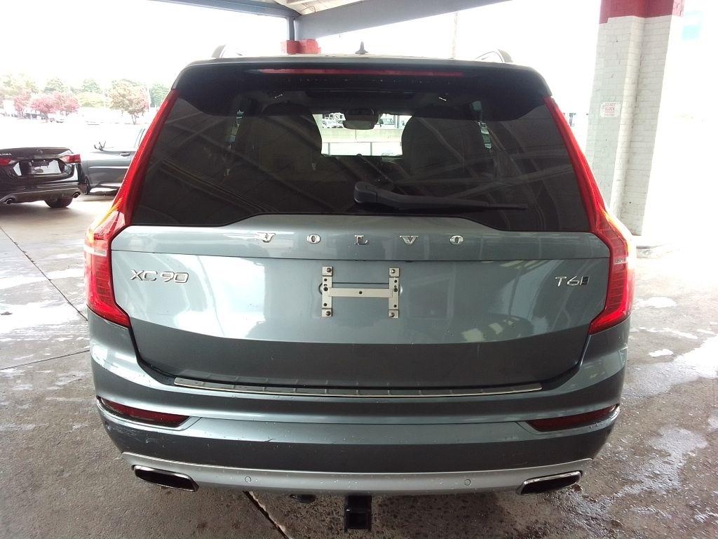 Volvo XC90 T6 Momentum AWD 2017