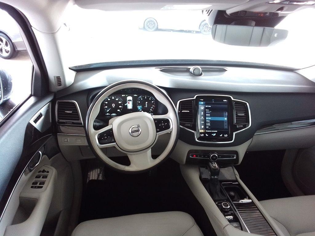 Volvo XC90 T6 Momentum AWD 2017
