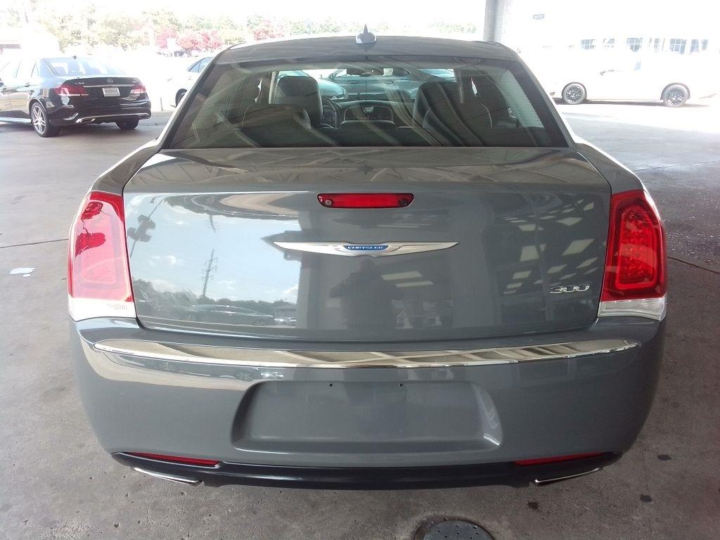 Chrysler 300 Touring 2018