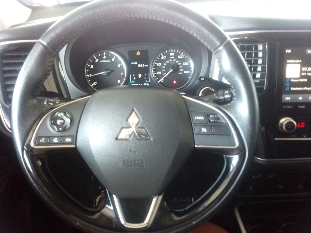 Mitsubishi Outlander SE 2WD 2020