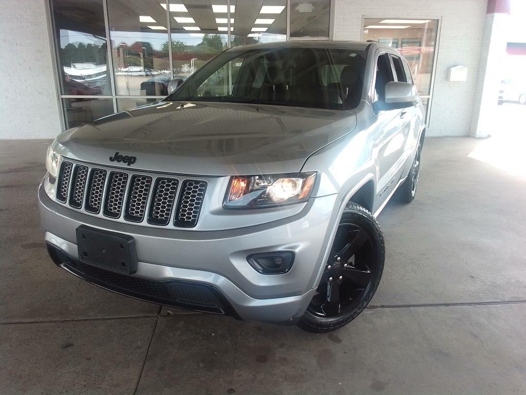 Jeep Grand Cherokee Laredo 2WD 2015