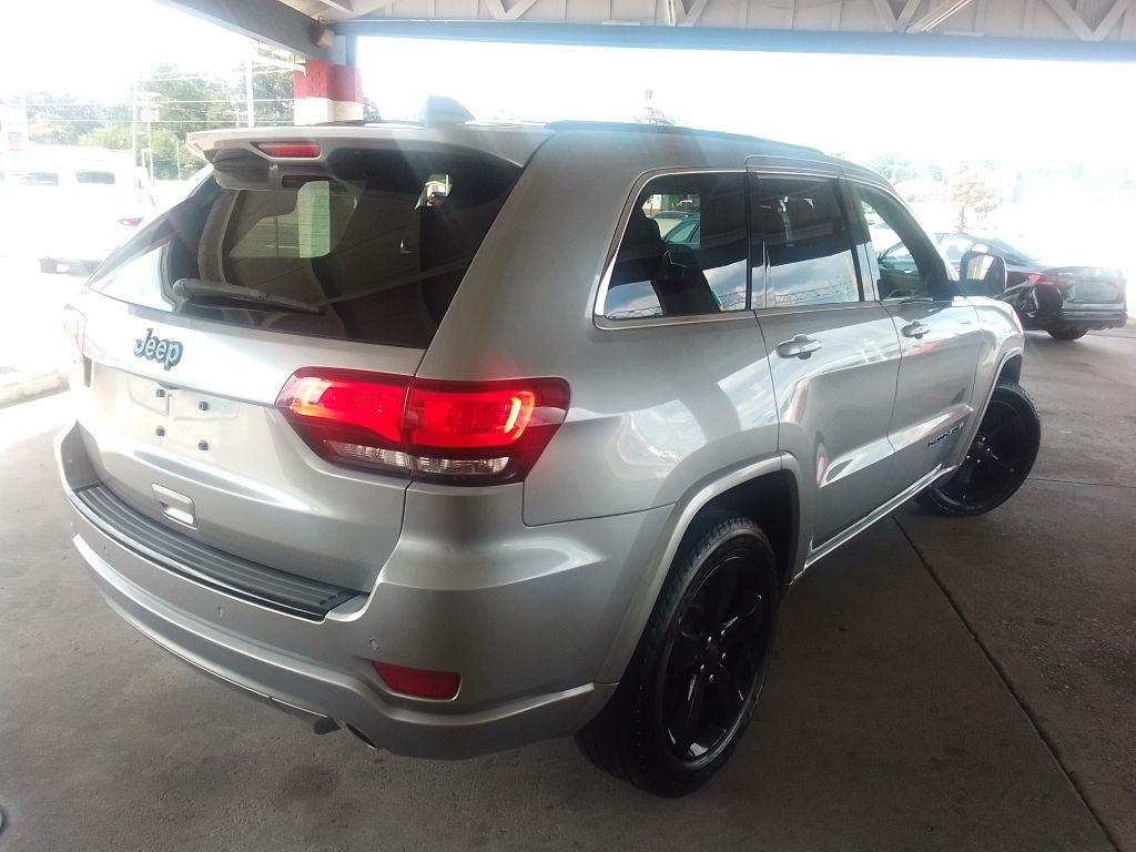Jeep Grand Cherokee Laredo 2WD 2015