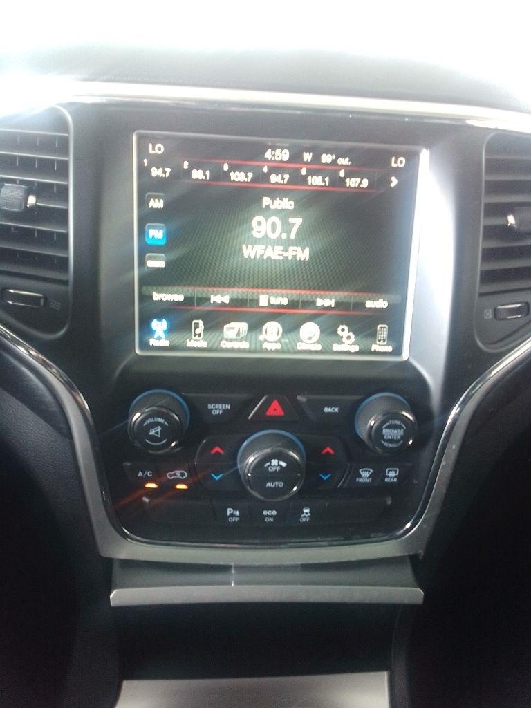 Jeep Grand Cherokee Laredo 2WD 2015