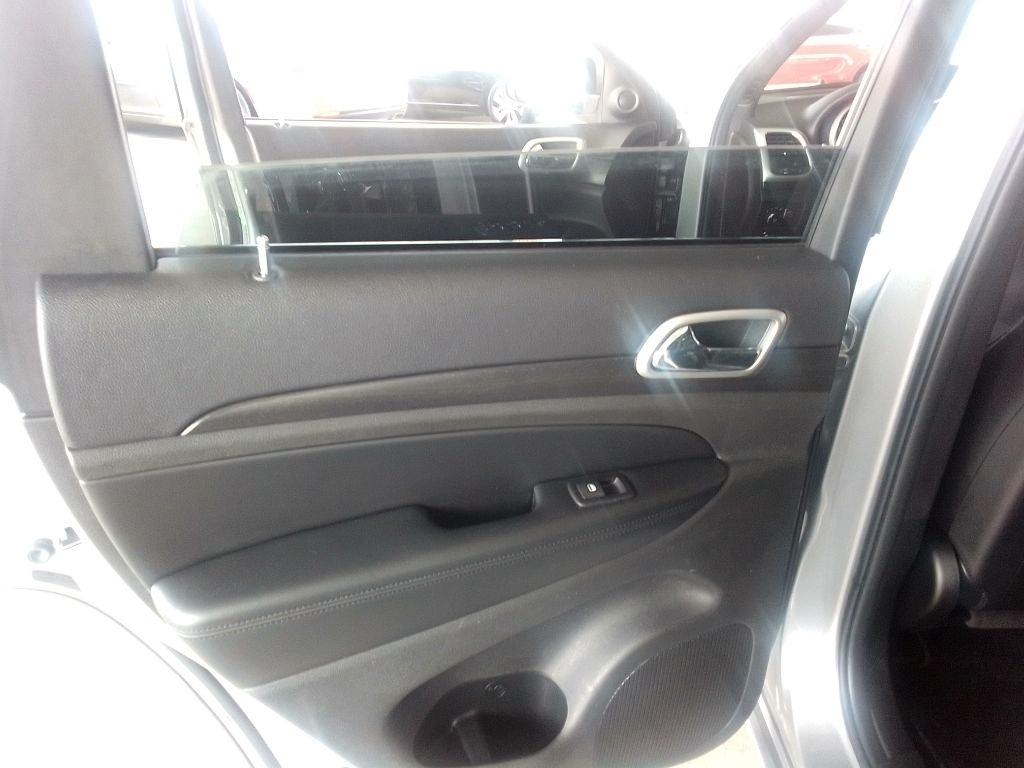 Jeep Grand Cherokee Laredo 2WD 2015