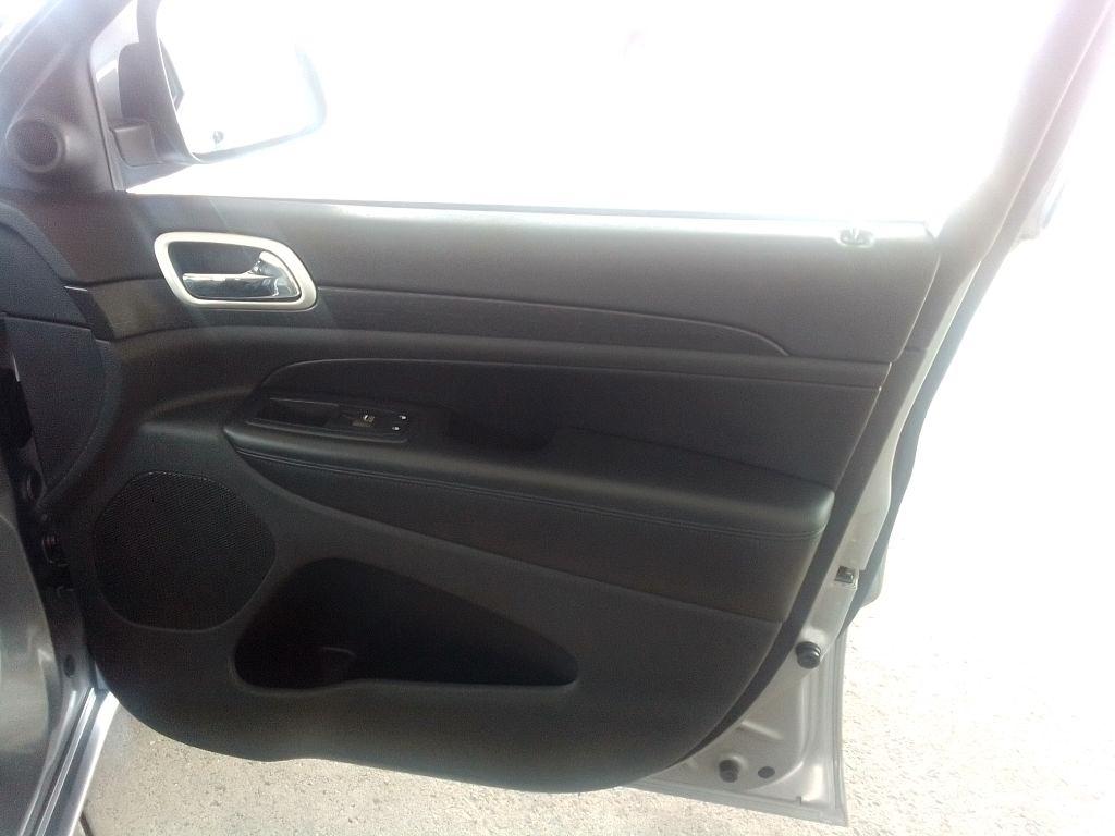 Jeep Grand Cherokee Laredo 2WD 2015