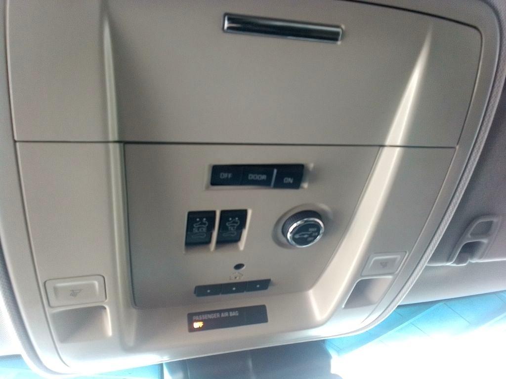 Chevrolet Tahoe LTZ 2WD 2015