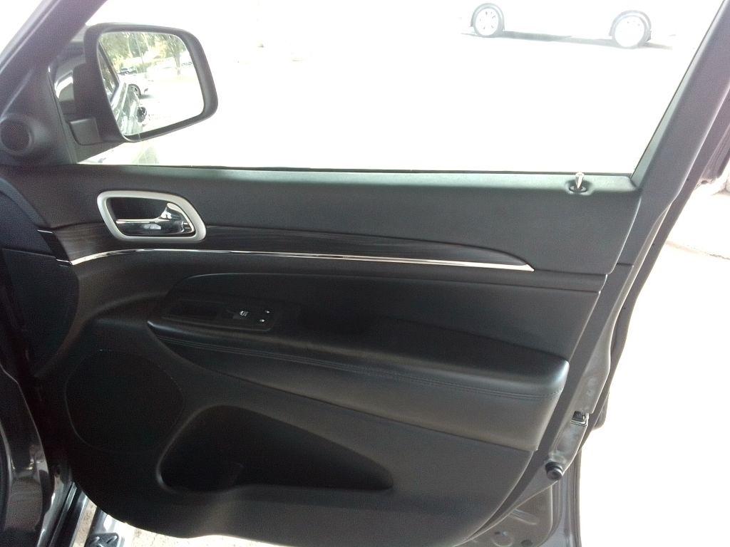 Jeep Grand Cherokee Limited 2WD 2019