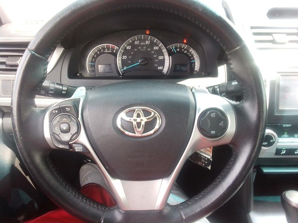 Toyota Camry SE 2014