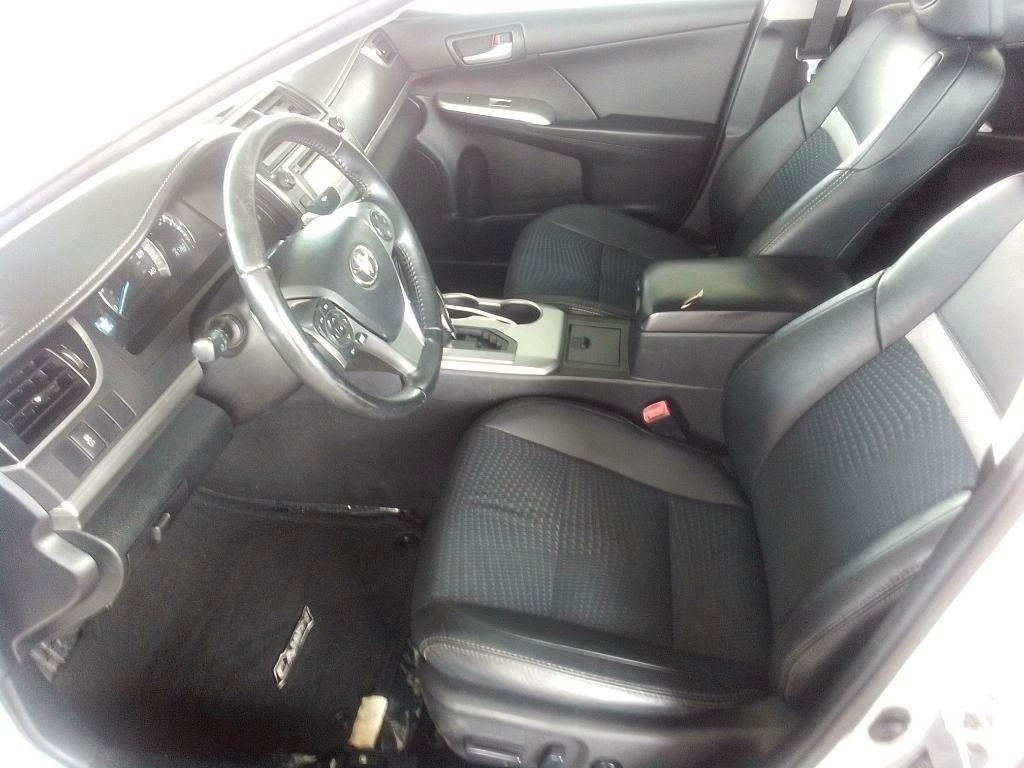 Toyota Camry SE 2014