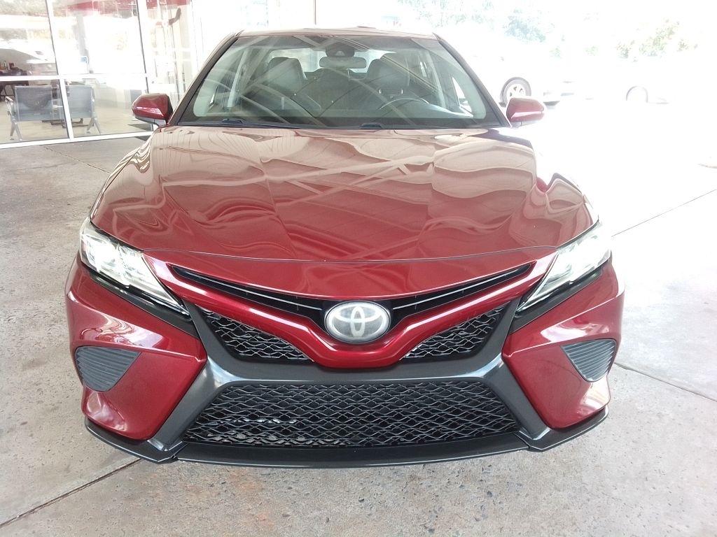 Toyota Camry SE 2018
